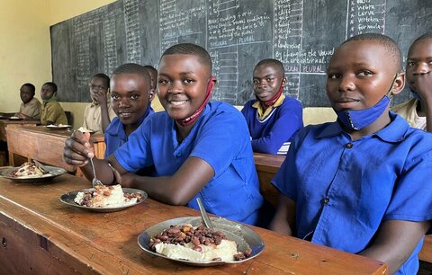 Rwanda: WFP and The Rockefeller Foundation boost national school meals programme